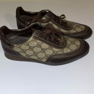 AUTHENTIC GUCCI SNEAKERS!!